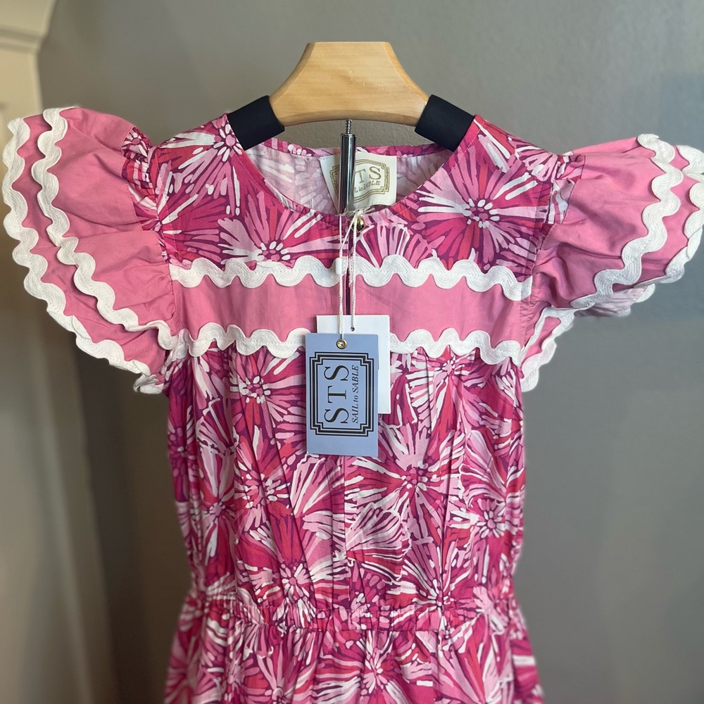 Woman’s Pink Floral Dress